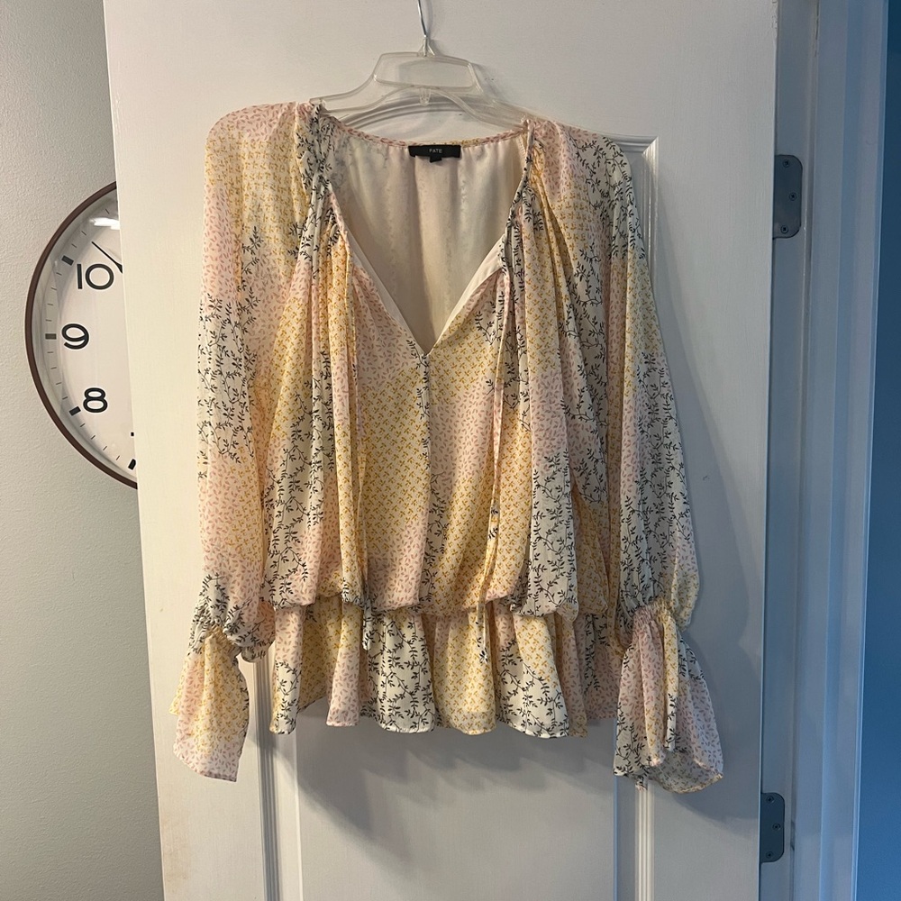 FATE v neck peasant pullover top with semi
sheer bell sleeves size M